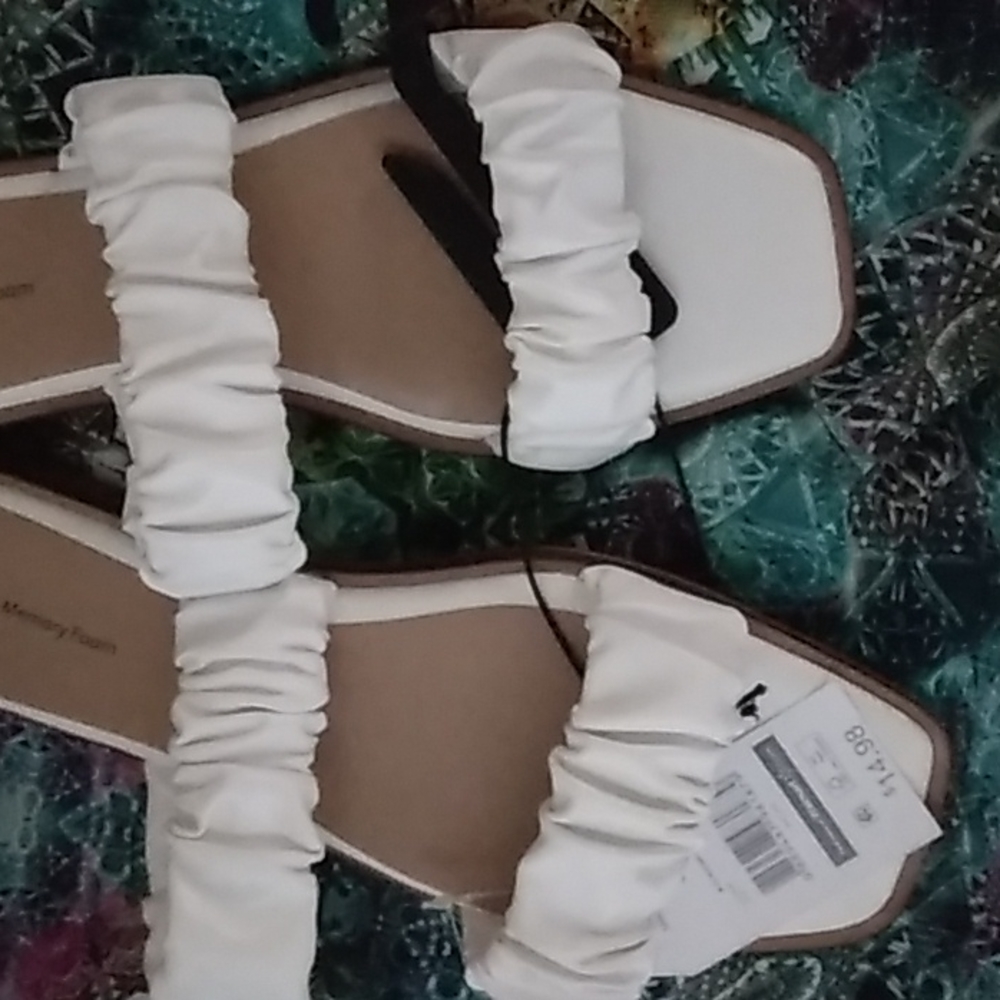 Sandal